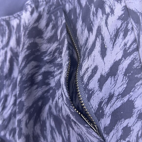 Athleta Trekkie North Shorts Women's 2 Navy Abstract Print Athleisure Outdoor - Picture 10 of 15